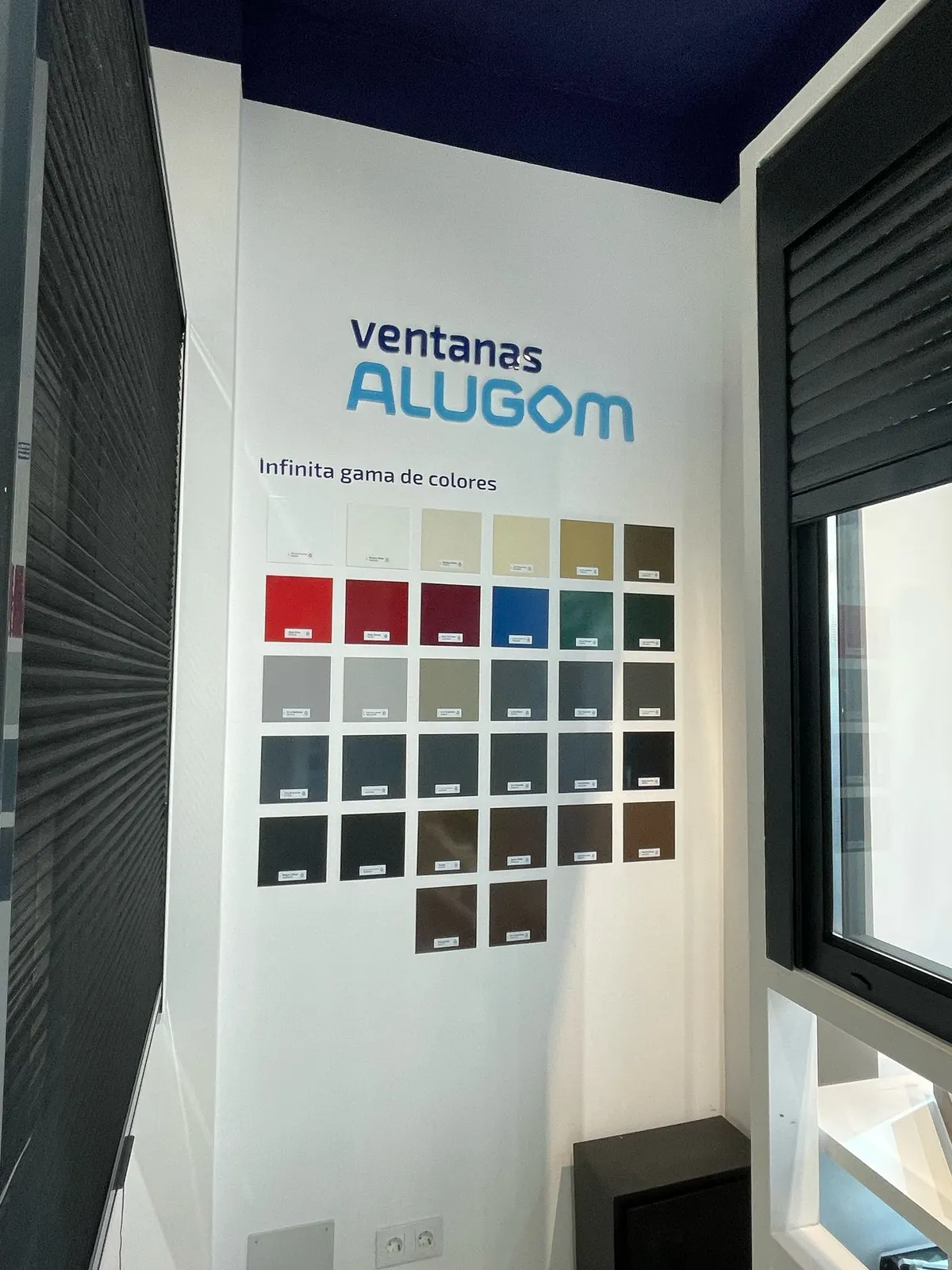 Local franquiciado Ventanas 360 Aluche · vista interior