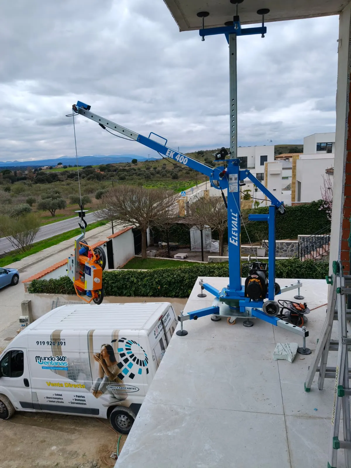 Maniobra desde planta primera de la vivienda