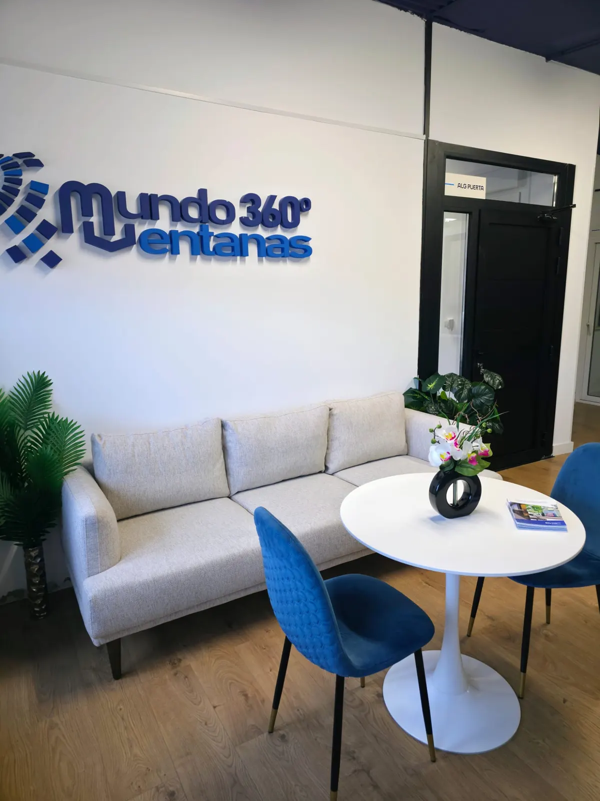 Showroom Mundo Ventanas 360 en Fuenlabrada · imagen 6