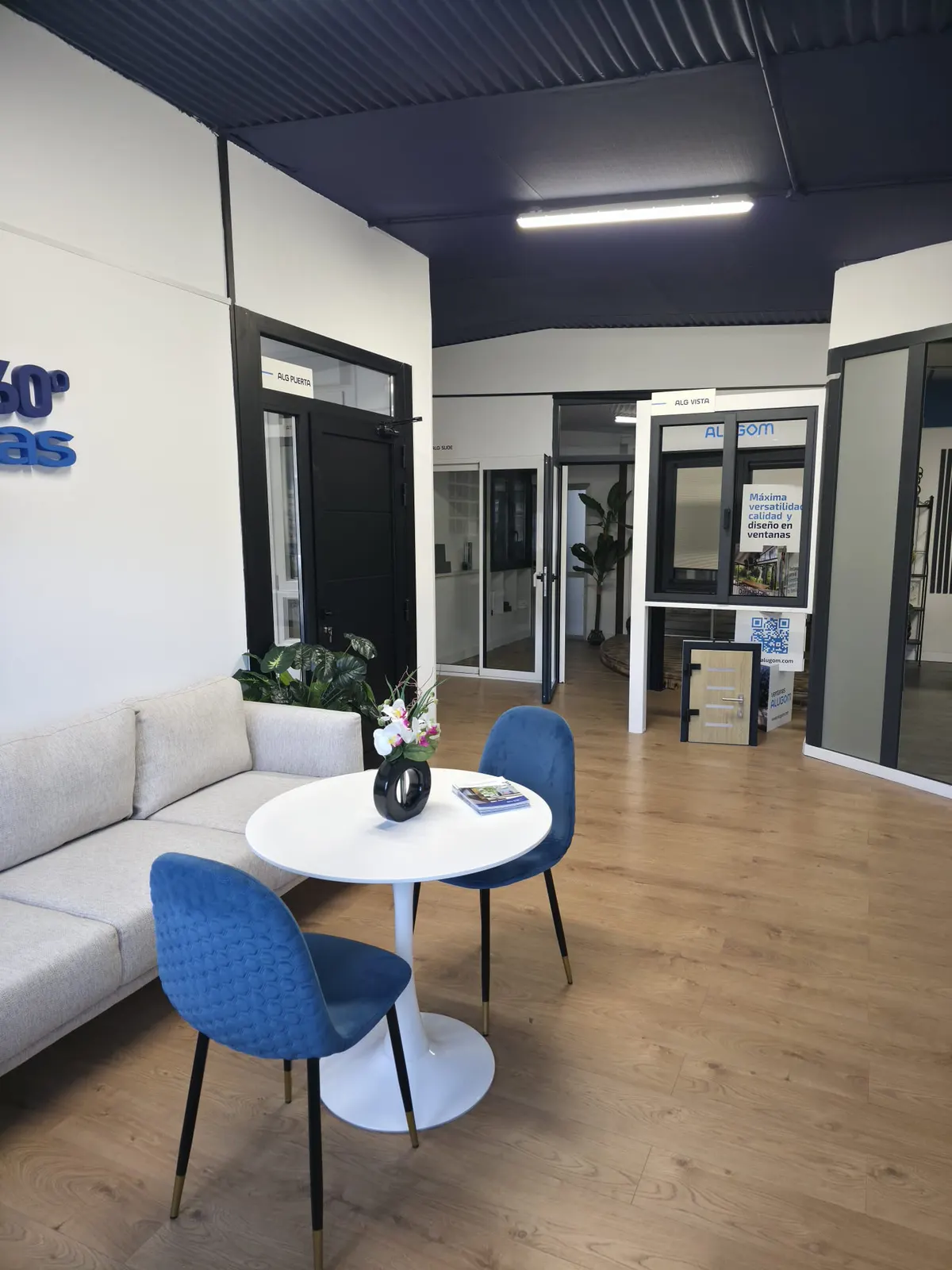 Showroom Mundo Ventanas 360 en Fuenlabrada · imagen 18